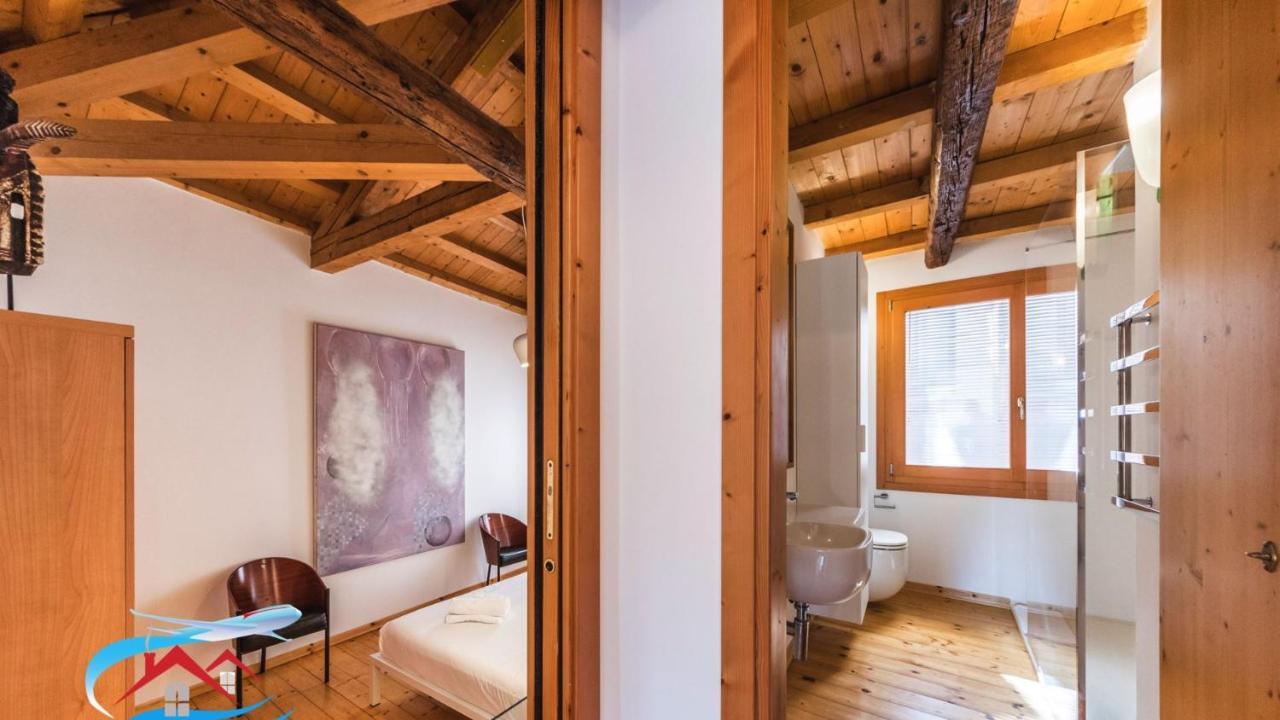 Appartement Au Nom De La Rose